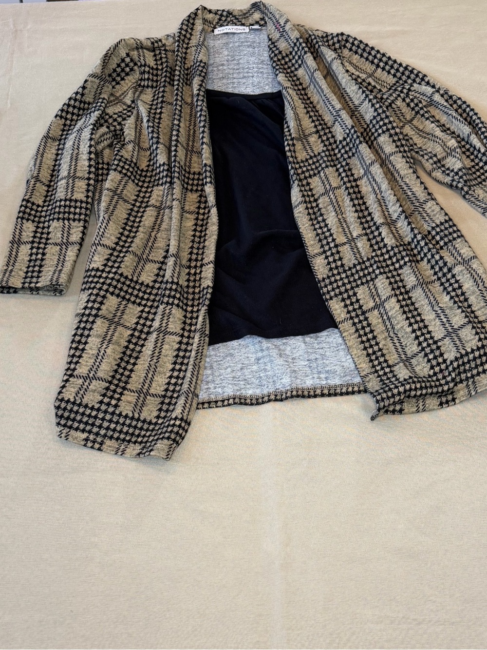 Notations Plaid Open-Front Blazer Jacket in Beige and Black